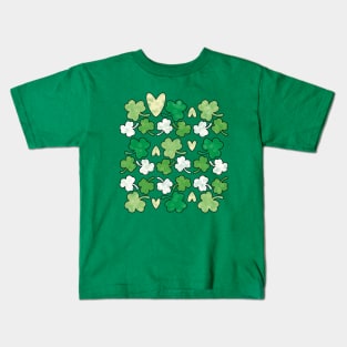 Shamrocks & Love - Saint Patrick’s Day Pattern Kids T-Shirt